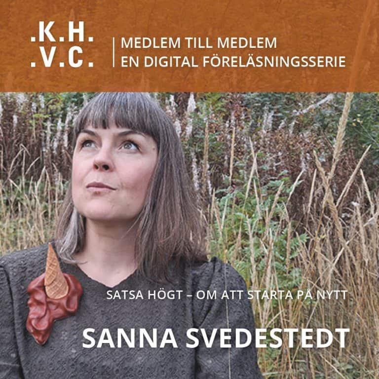 Sanna Svedestedt Carboo med brosch i form av glasstrut, i läder.